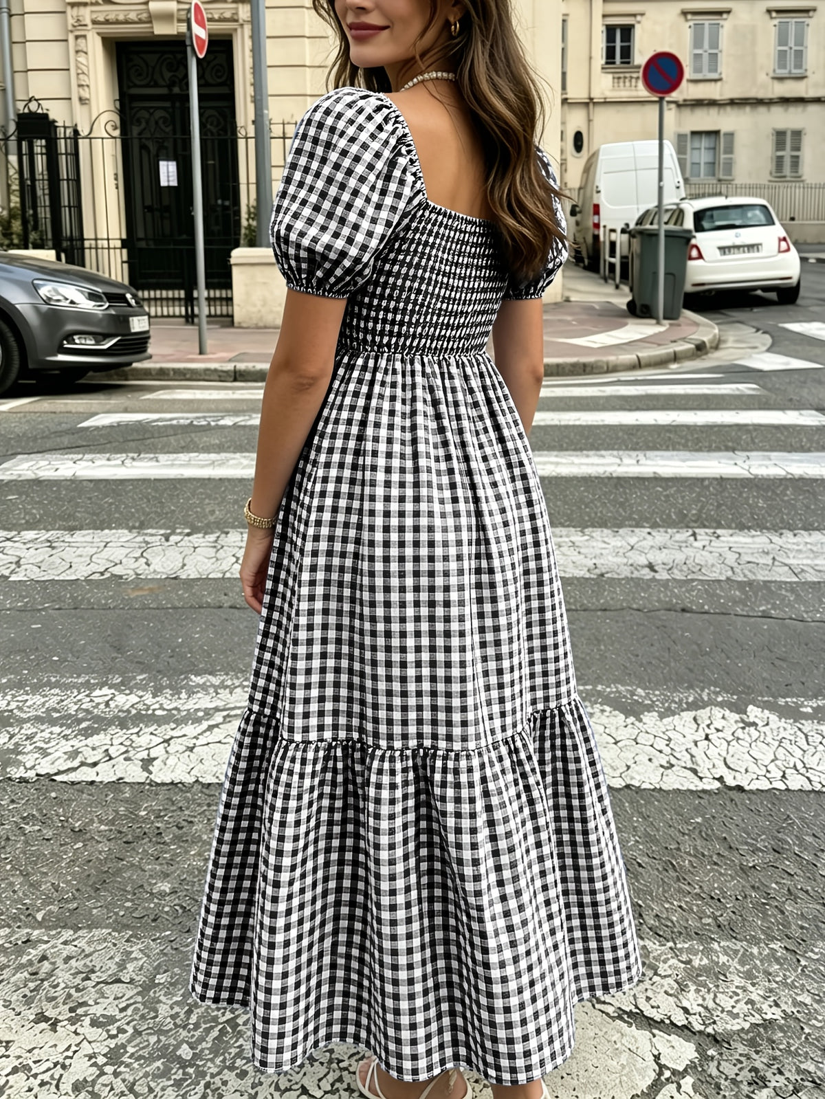 Robe midi grande taille — Vichy brun et volant d'ourlet