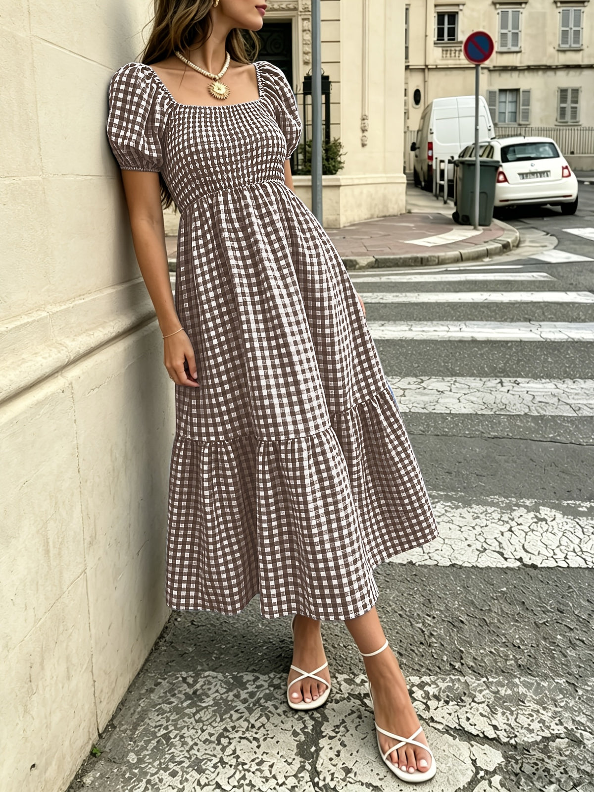 Robe midi grande taille — Vichy brun et volant d'ourlet