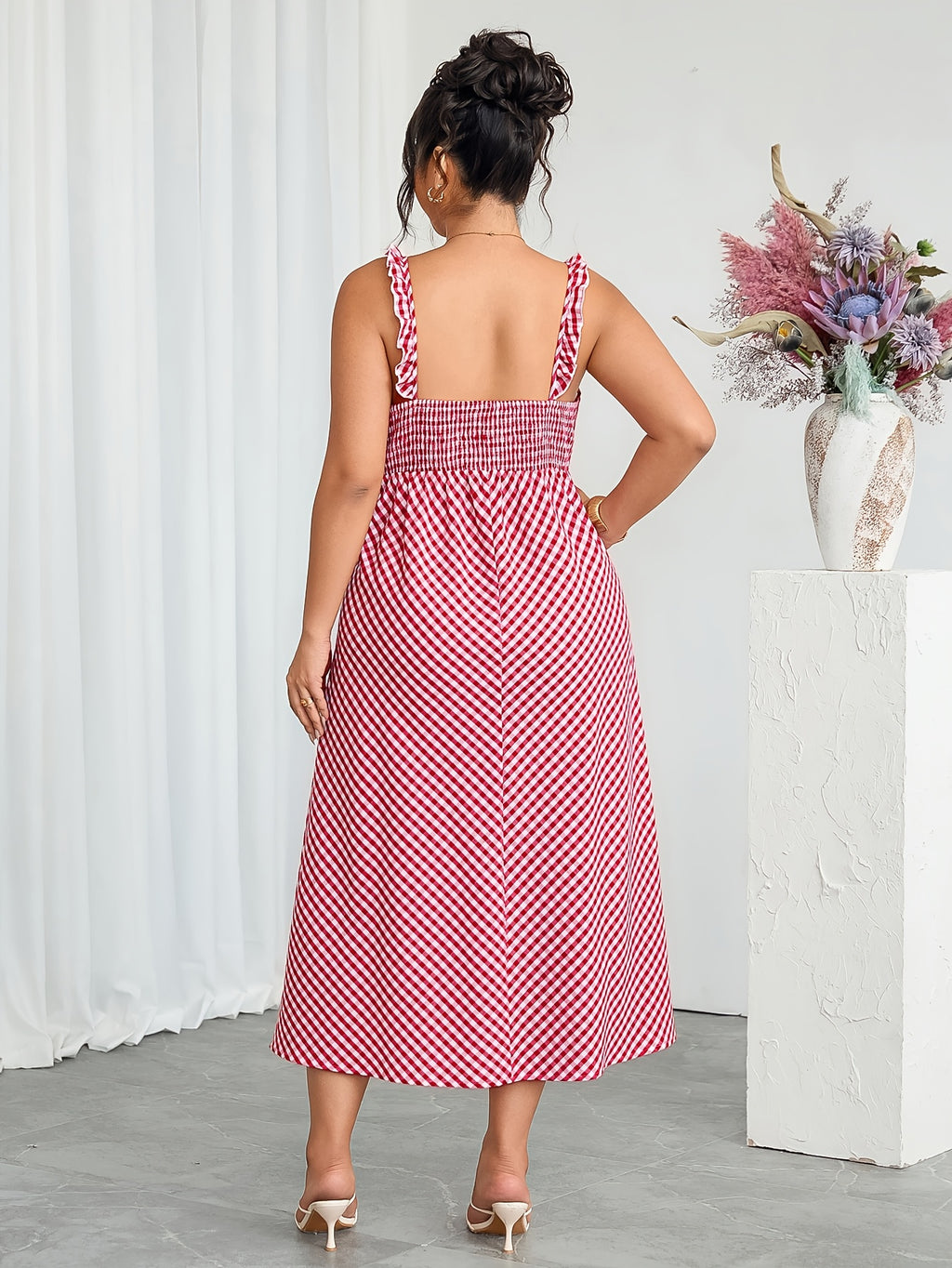 Robe midi grande taille — Vichy rouge et dos entièrement smocké