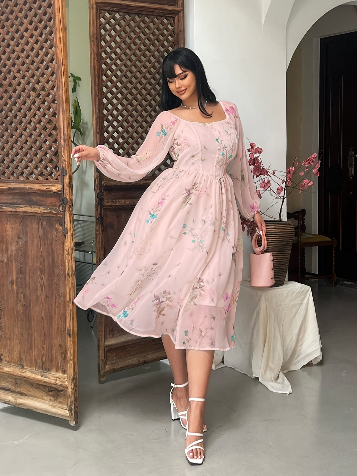 Robe midi grande taille — Voile écru à fleurs aquarelle