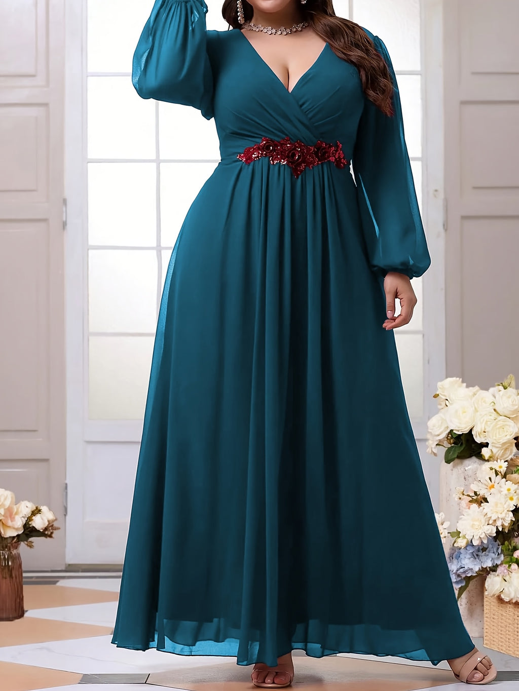 Robe en mousseline grande taille — Ceinture fleurie brodée