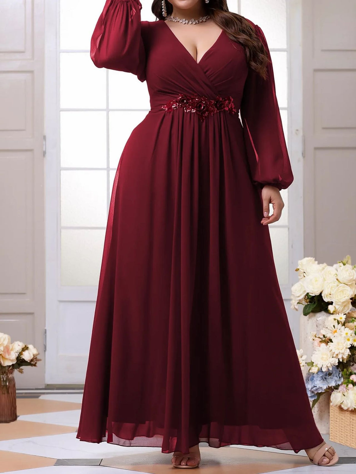 Robe en mousseline grande taille — Ceinture fleurie brodée