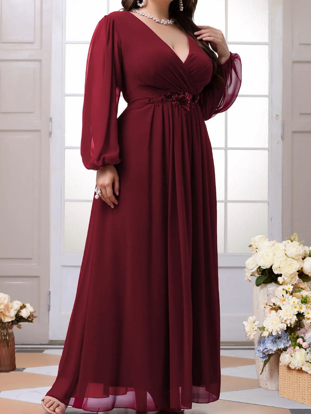 Robe en mousseline grande taille — Ceinture fleurie brodée