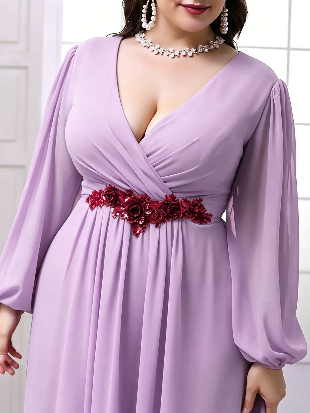 Robe en mousseline grande taille — Ceinture fleurie brodée