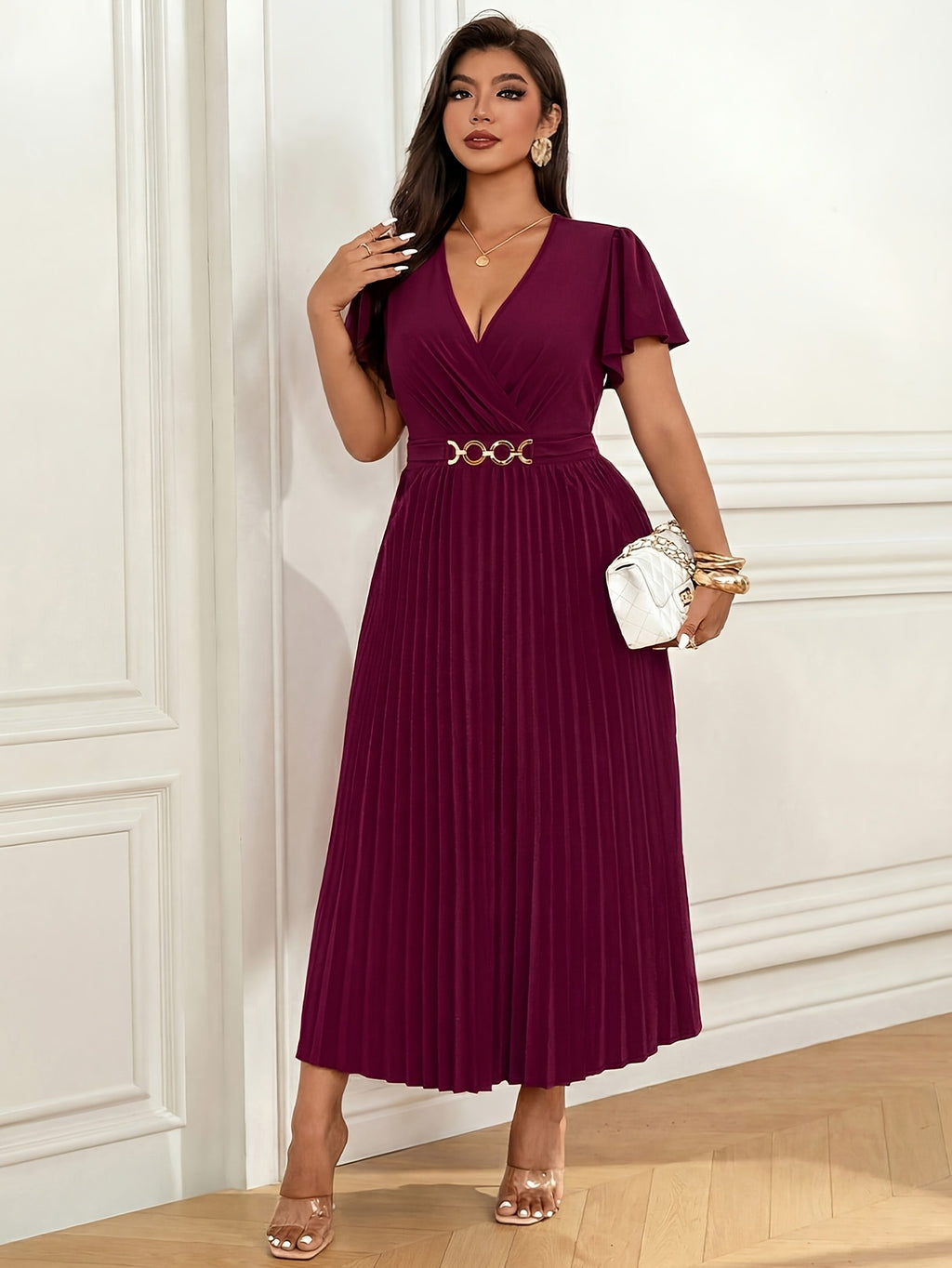 Robe plissée grande taille — Bordeaux à boucle métal dorée