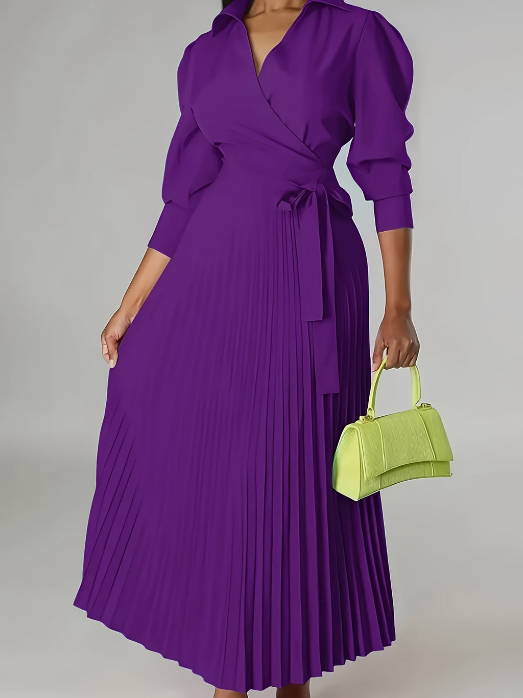 Robe portefeuille grande taille — Jupe plissée accordéon