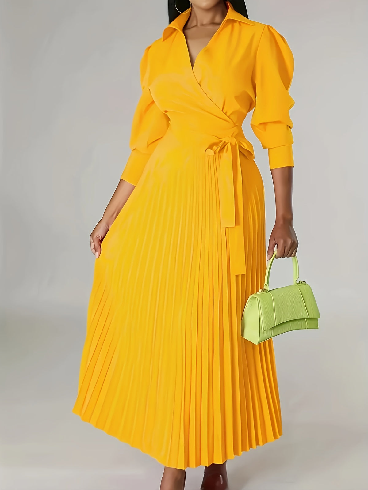 Robe portefeuille grande taille — Jupe plissée accordéon