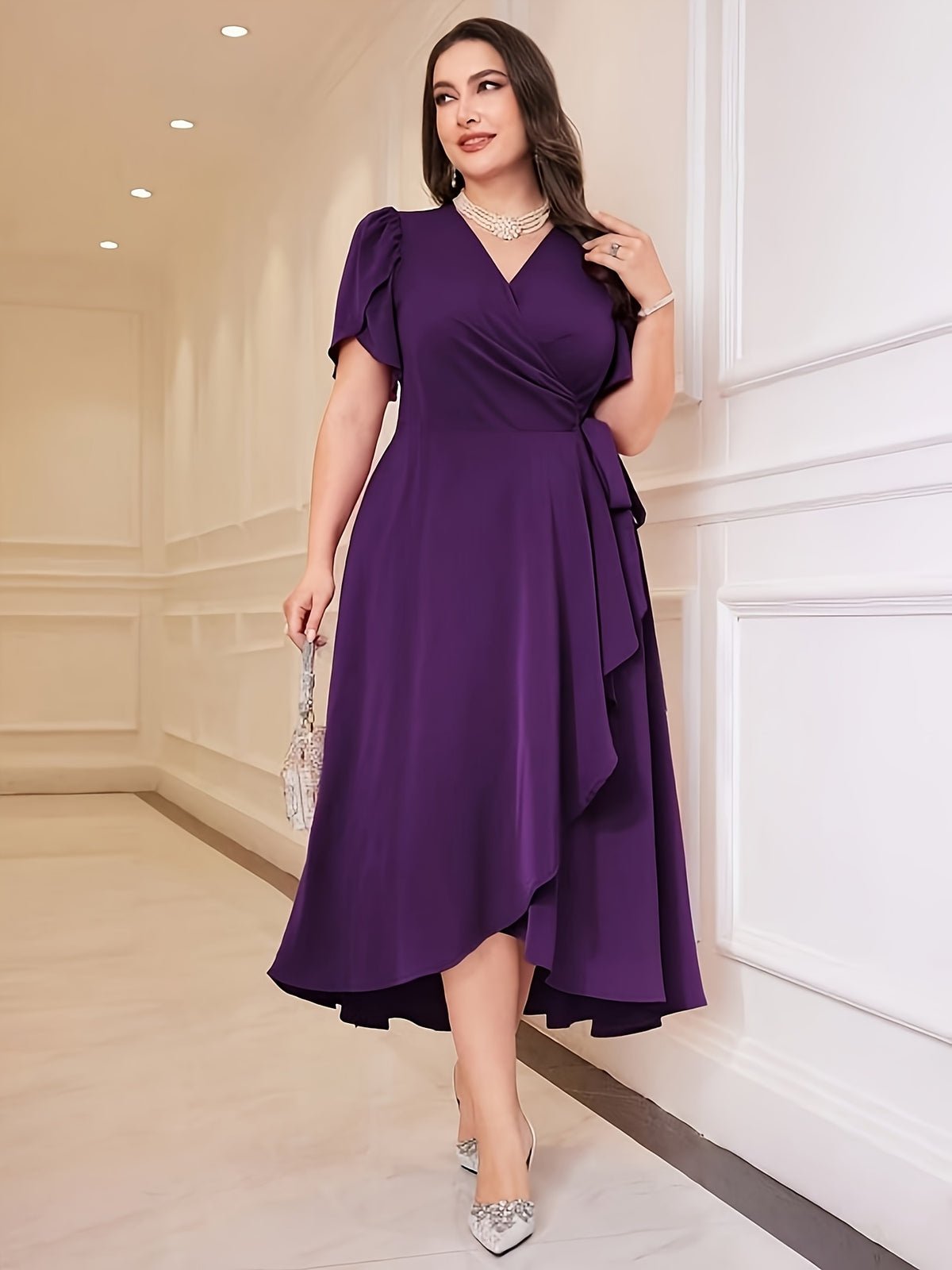 Robe portefeuille grande taille — Violet à ourlet asymétrique