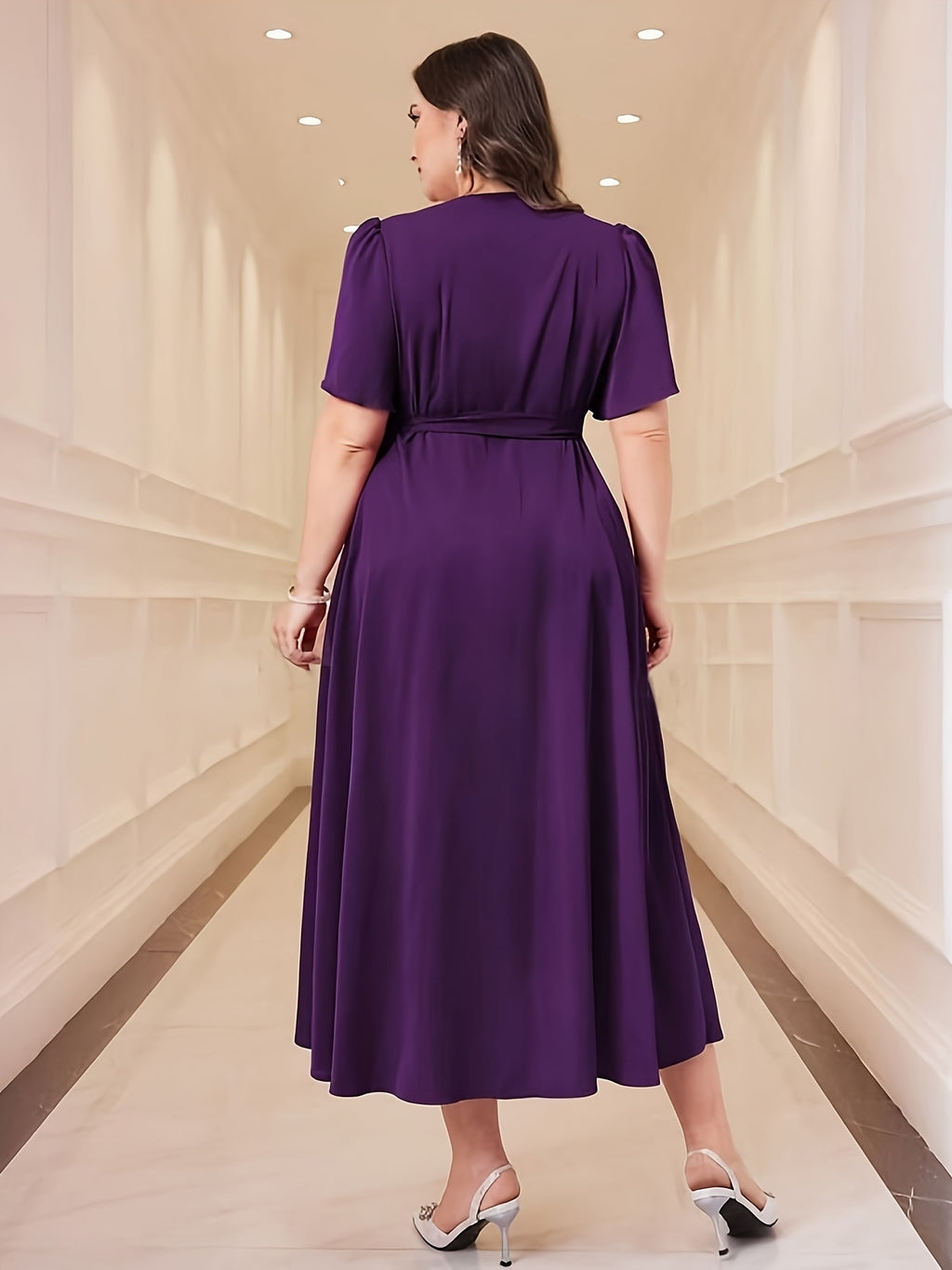 Robe portefeuille grande taille — Violet à ourlet asymétrique
