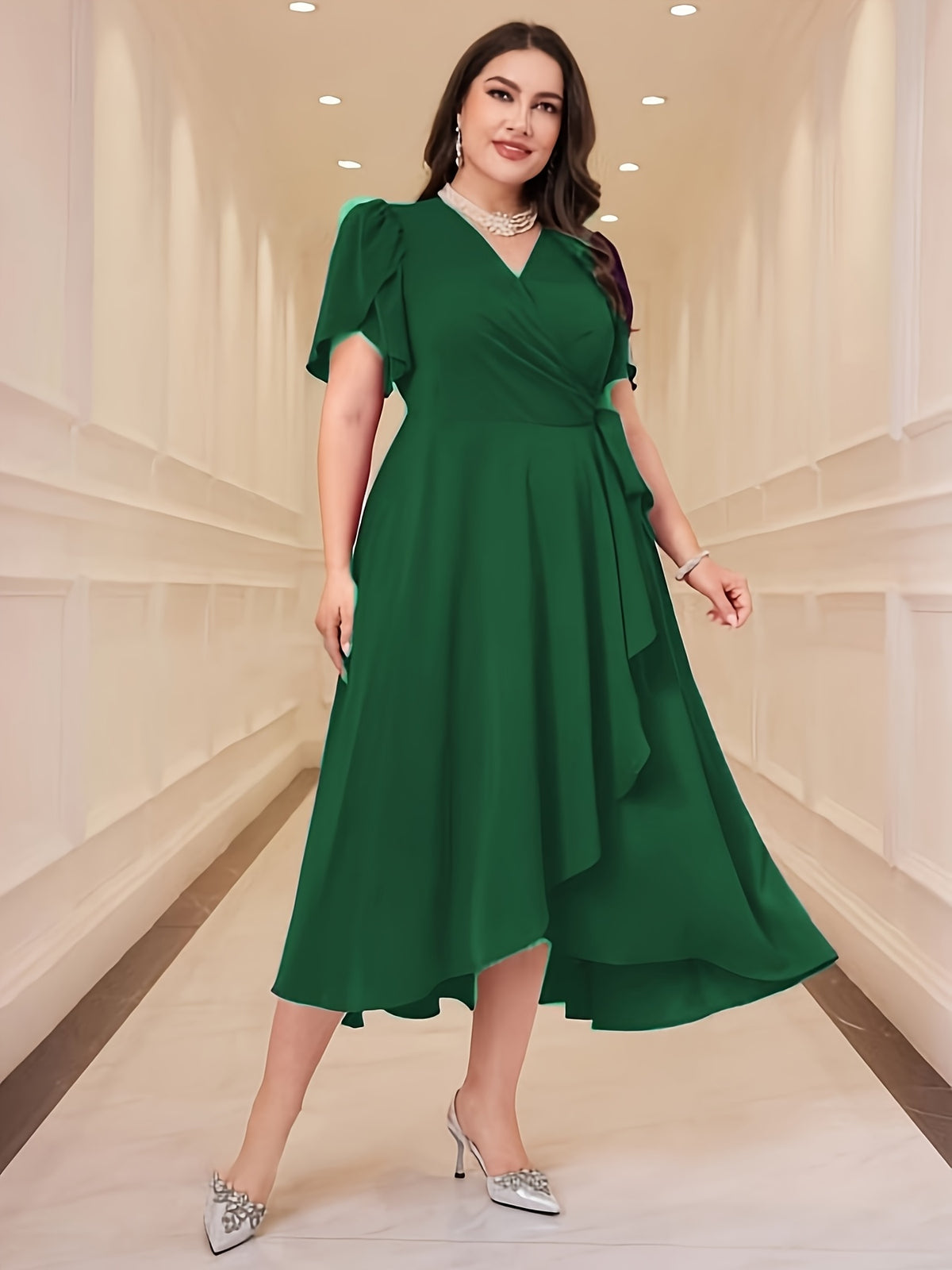 Robe portefeuille grande taille — Violet à ourlet asymétrique
