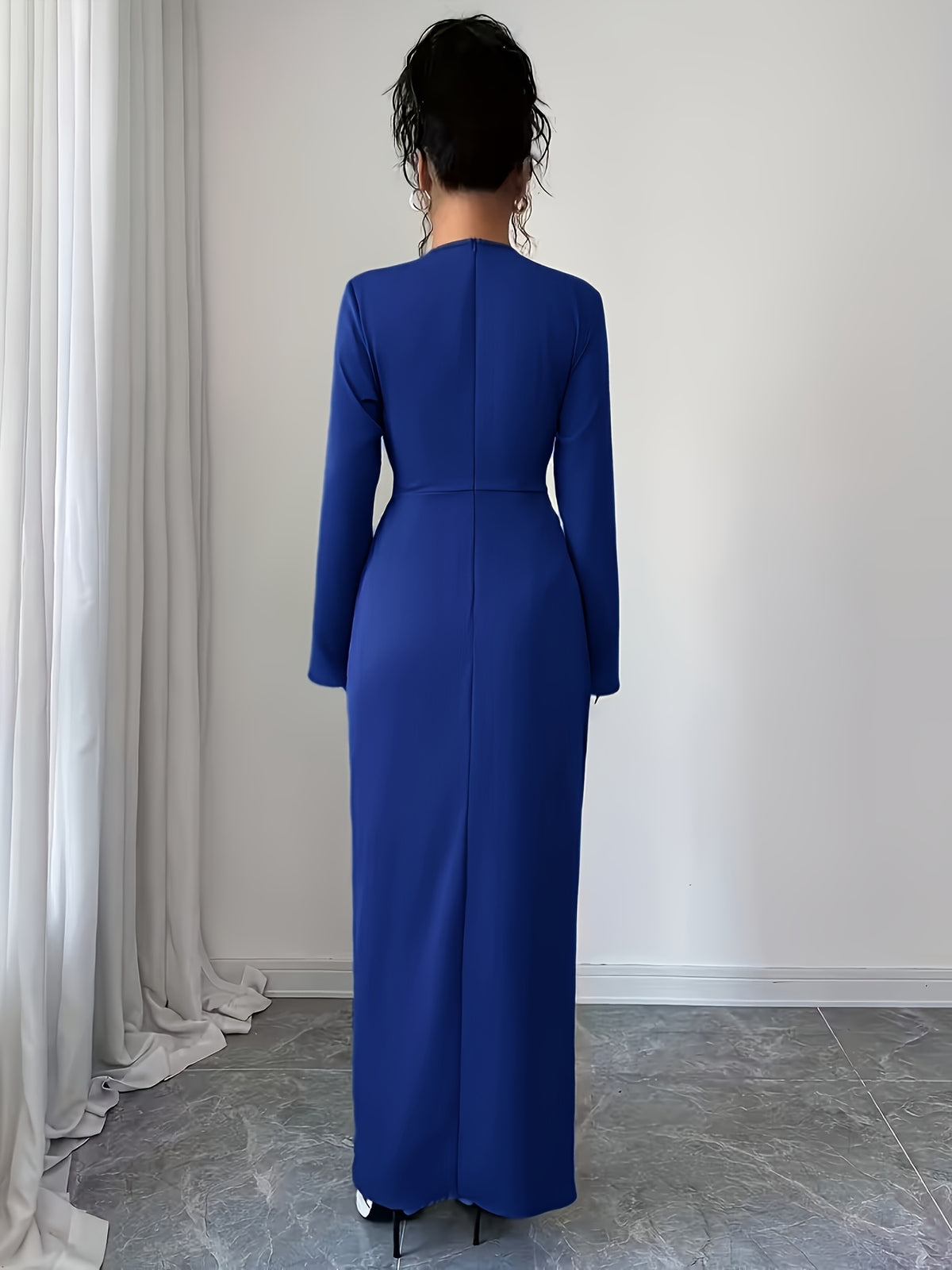 Robe de soirée grande taille — Bleu roi drapé à la taille