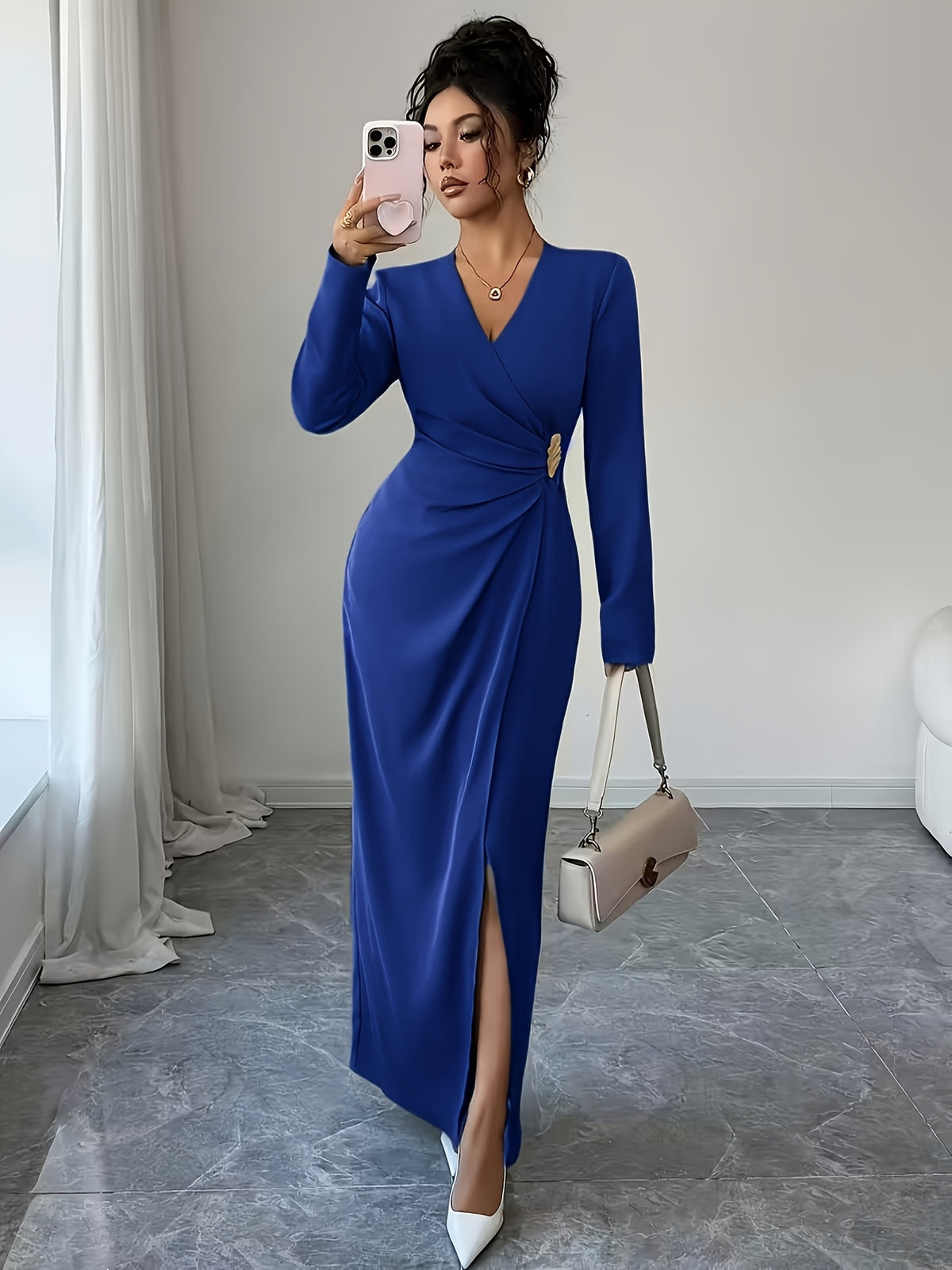 Robe de soirée grande taille — Bleu roi drapé à la taille