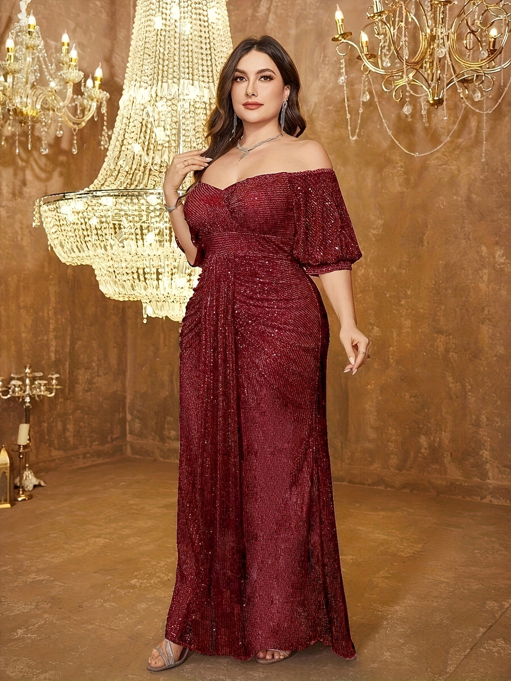 Robe de soirée grande taille — Bordeaux et drapé en éventail