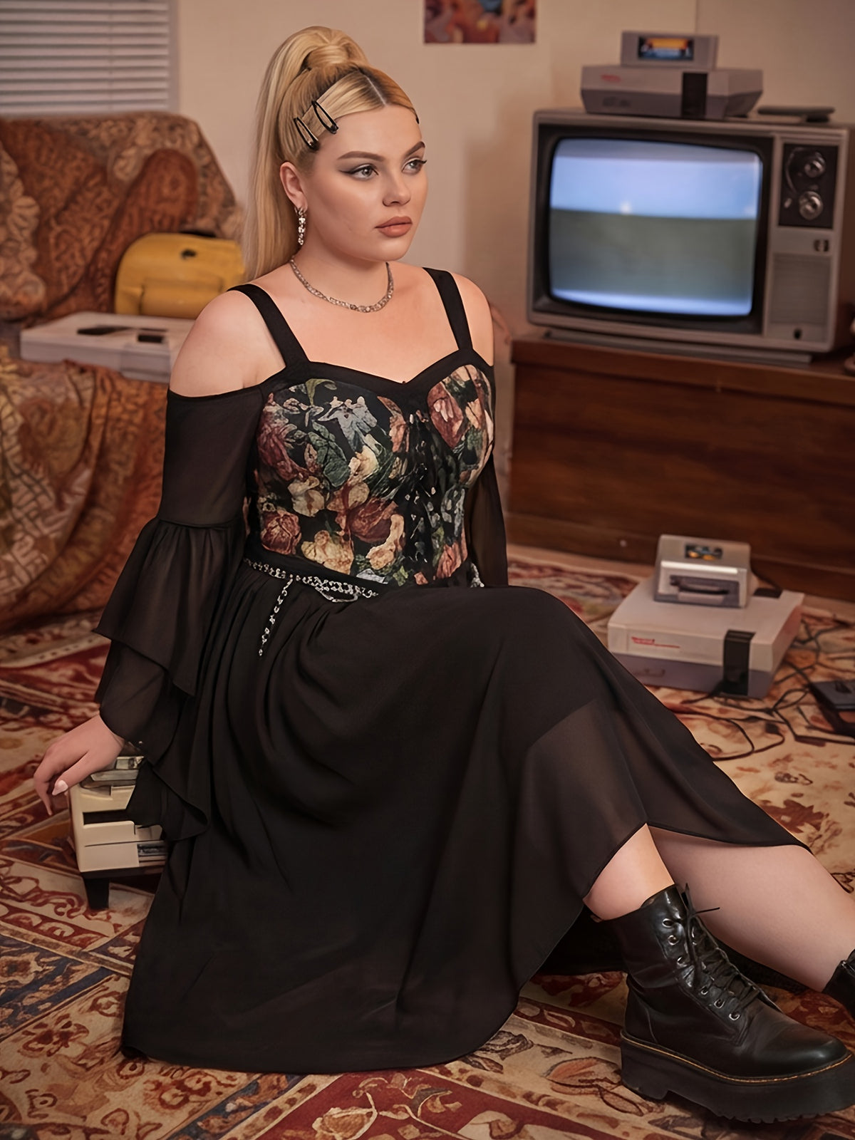 Robe de soirée grande taille — Buste jacquard et jupe noire
