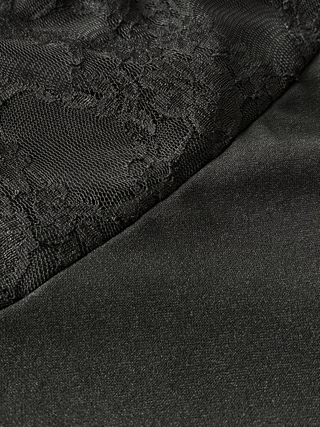 Robe de soirée grande taille — Dentelle florale et fente haute