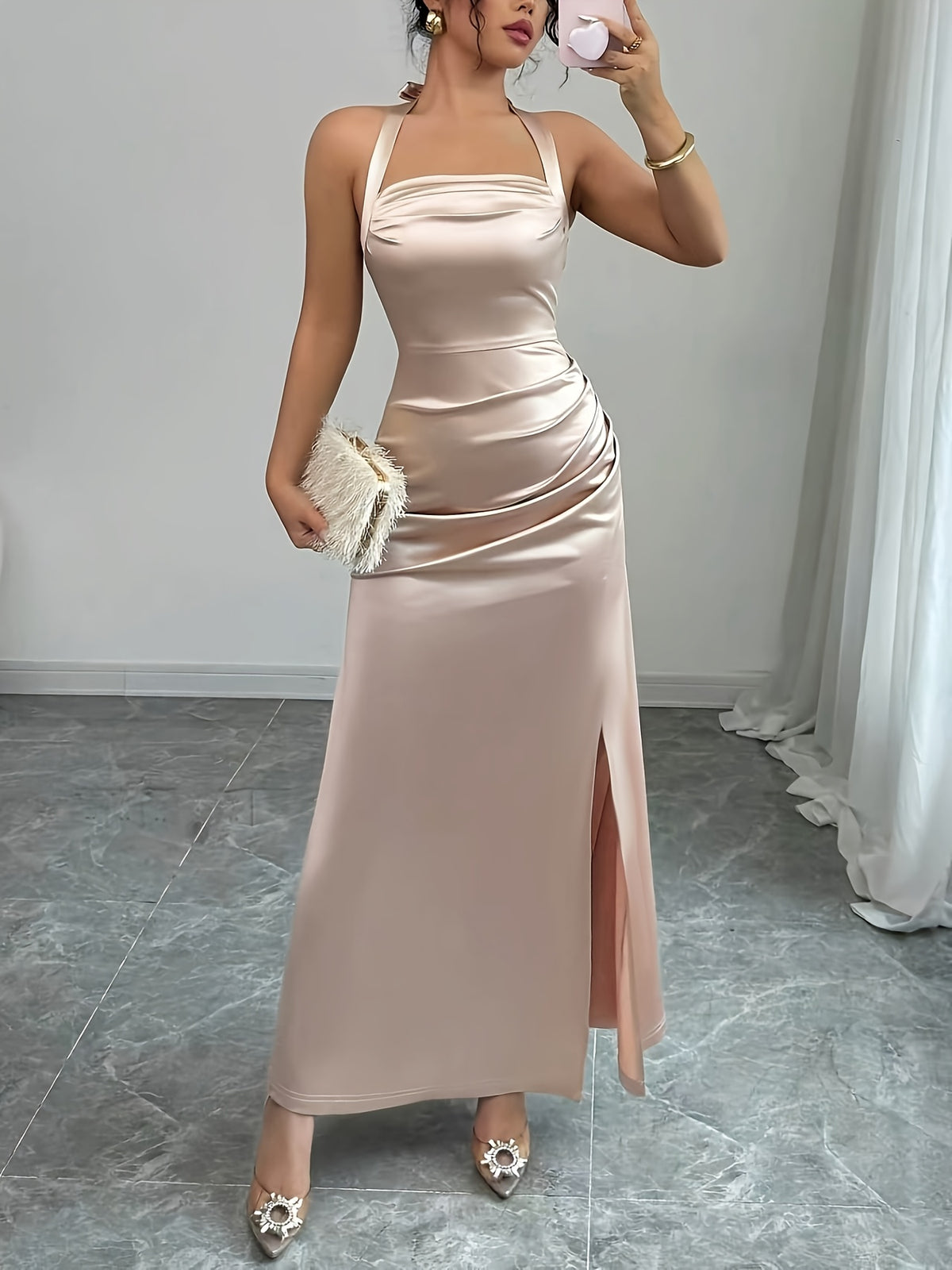 Robe de soirée grande taille — Satin rose poudré à dos nu noué