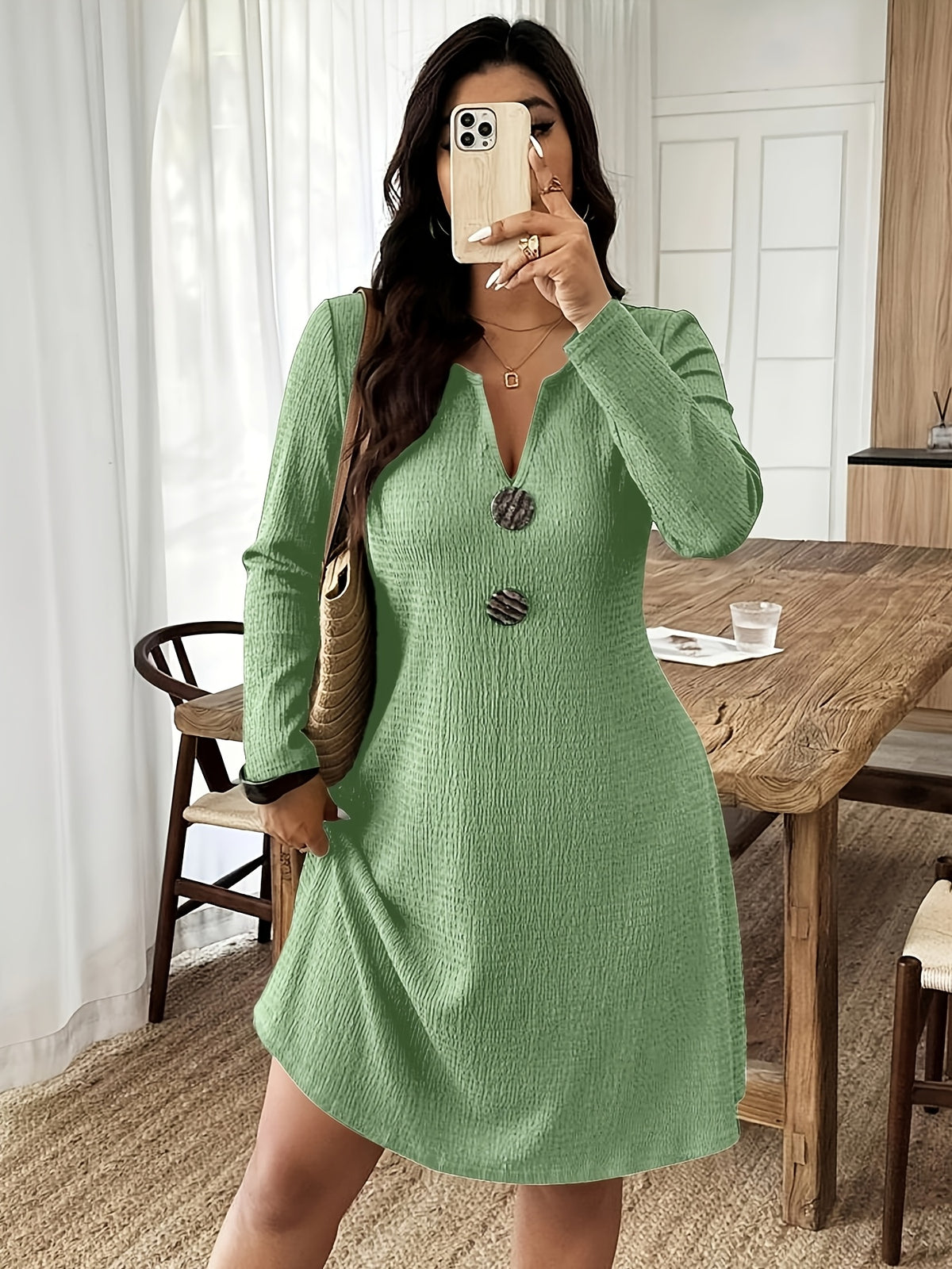Robe trapèze grande taille — Maille gaufrée et boutons marbrés