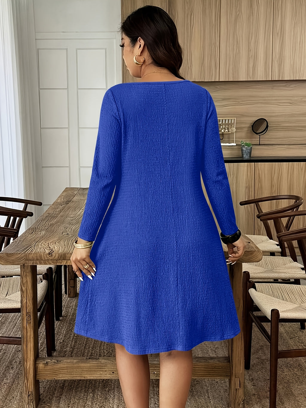 Robe trapèze grande taille — Maille gaufrée et boutons marbrés