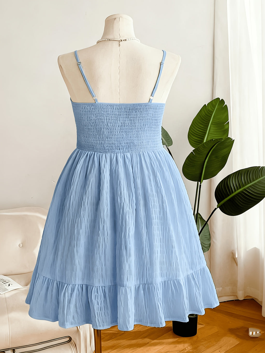 Robe vert sauge grande taille — Tissu gaufré et buste ruché