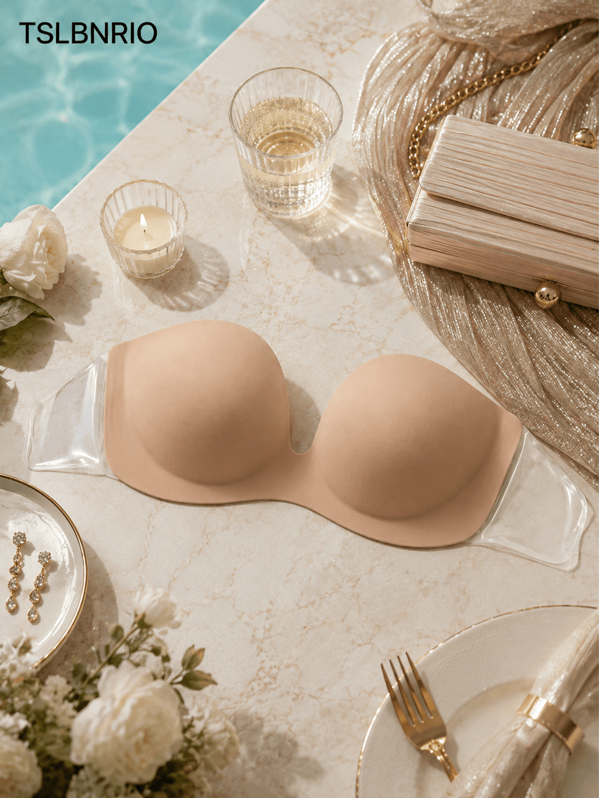 Soutien-gorge adhésif grande taille — Avec 100 cache-tétons