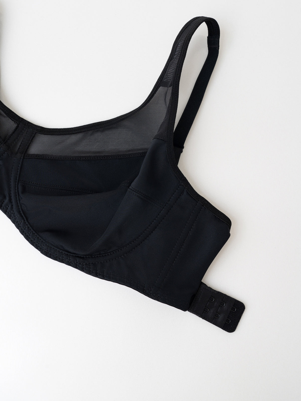 Soutien-gorge grande taille — Voile clair sur bonnet armé
