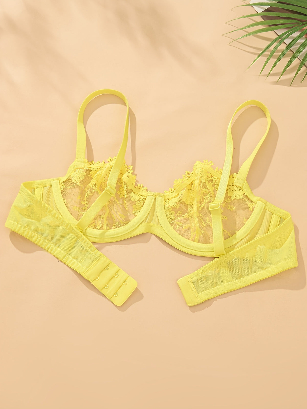Soutien-gorge balconnet grande taille — Guipure à marguerites