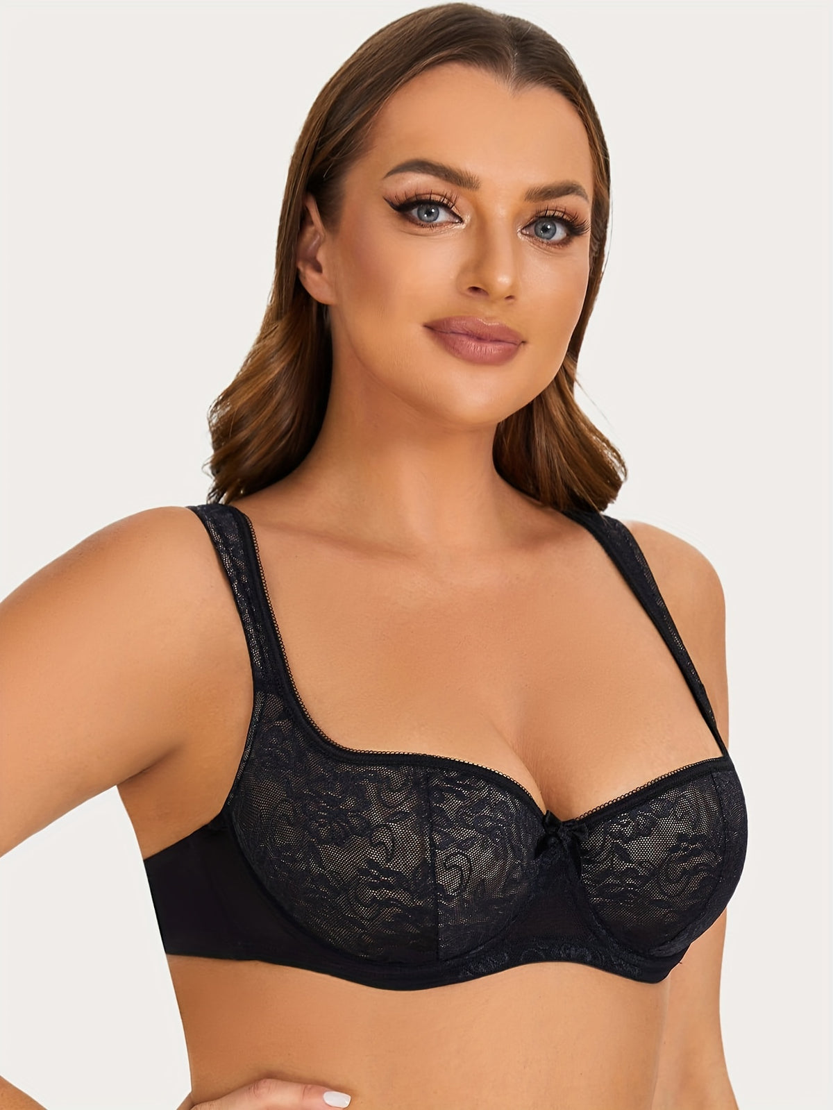 Soutien-gorge grande taille — Bretelles larges, dentelle