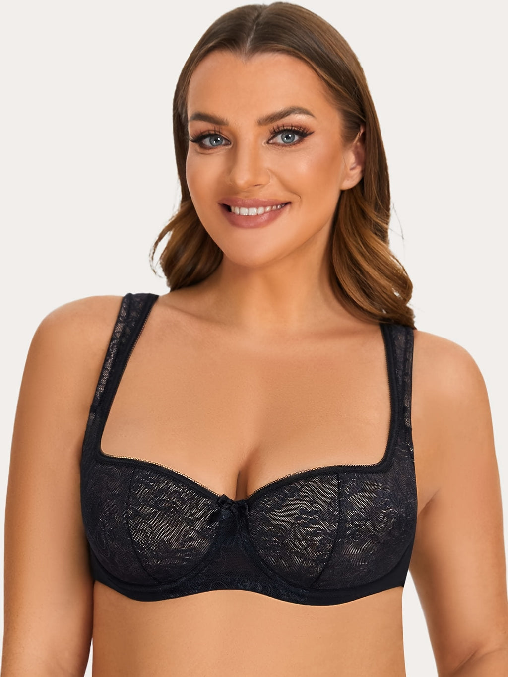 Soutien-gorge grande taille — Bretelles larges, dentelle