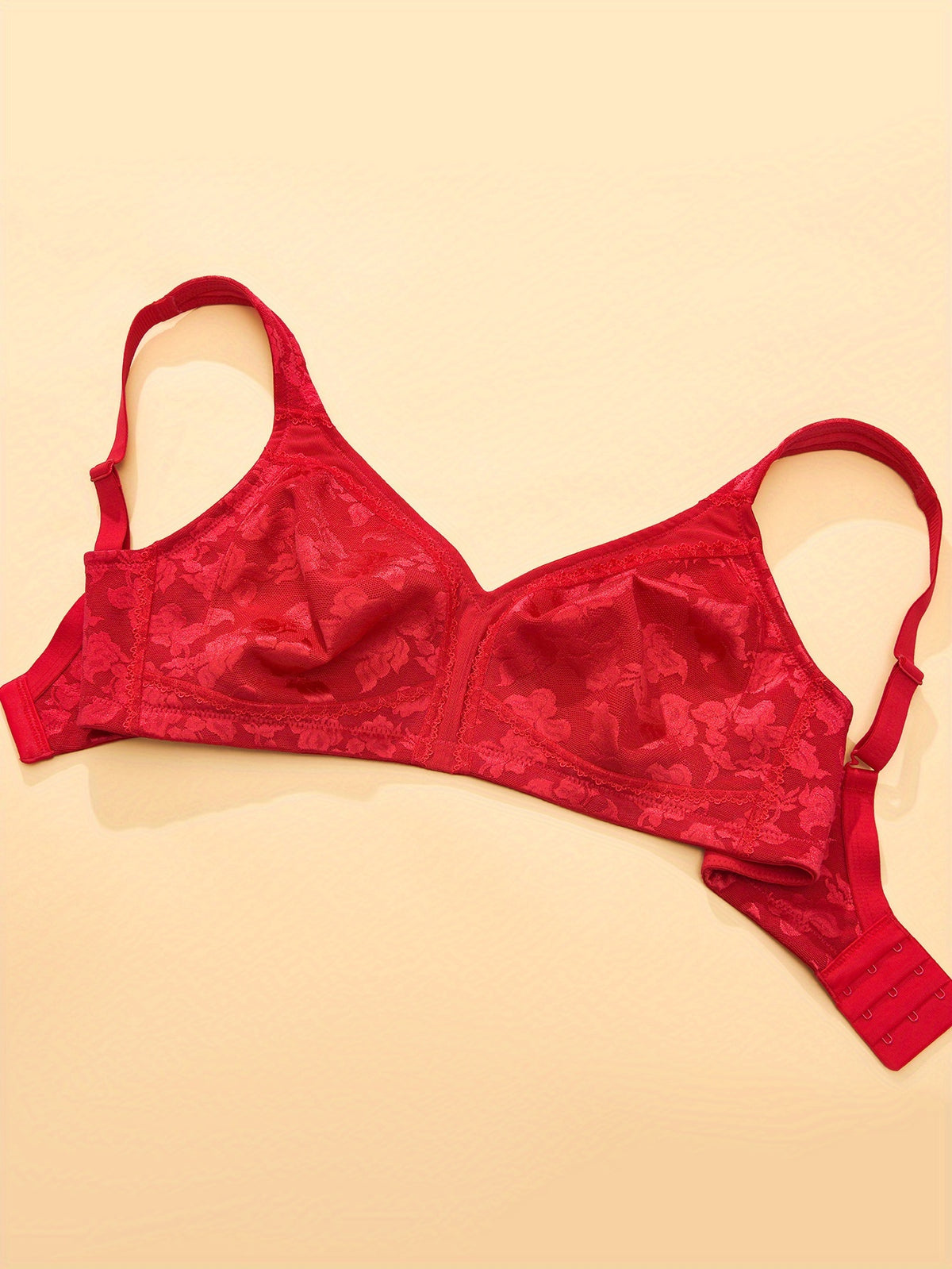 Soutien-gorge grande taille — Roses ajourées, quatre teintes