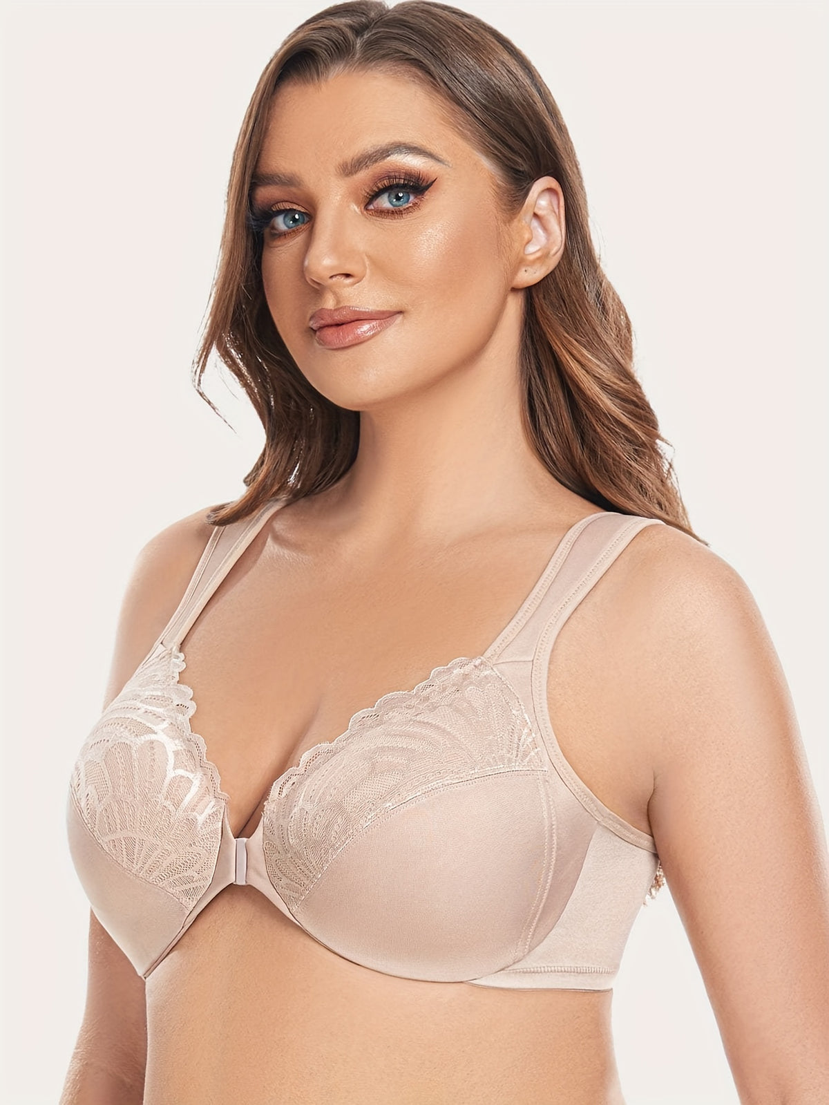 Soutien-gorge emboîtant grande taille — Quatre teintes, un prix