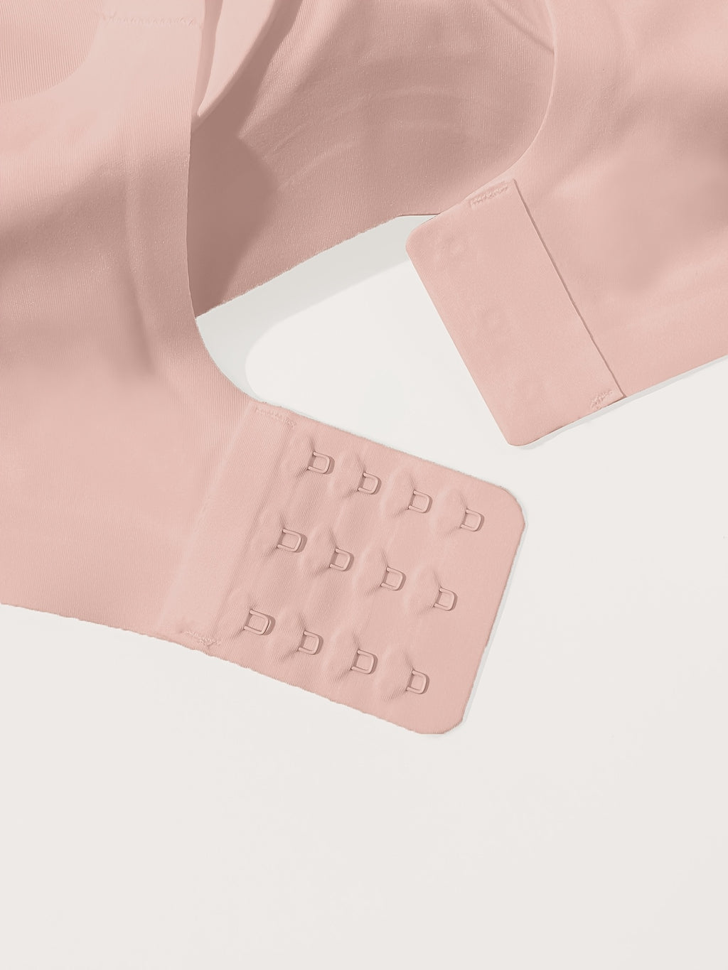 Soutien-gorge grande taille — Bonnet haut, sangle large intégrée