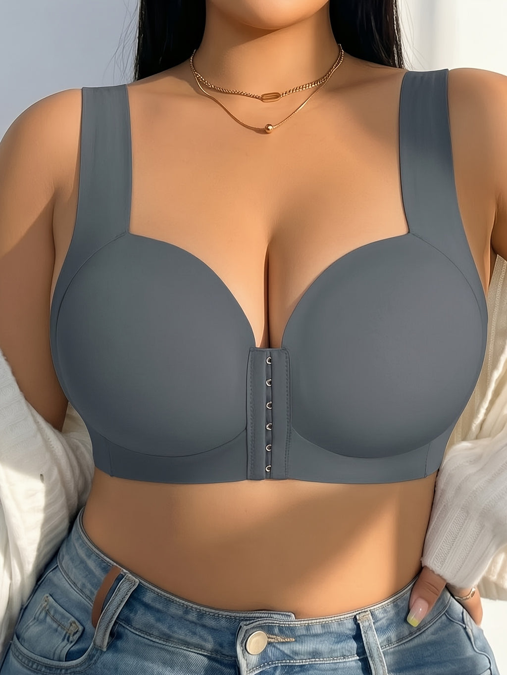 Soutien-gorge grande taille — Épaules carrées, clip devant