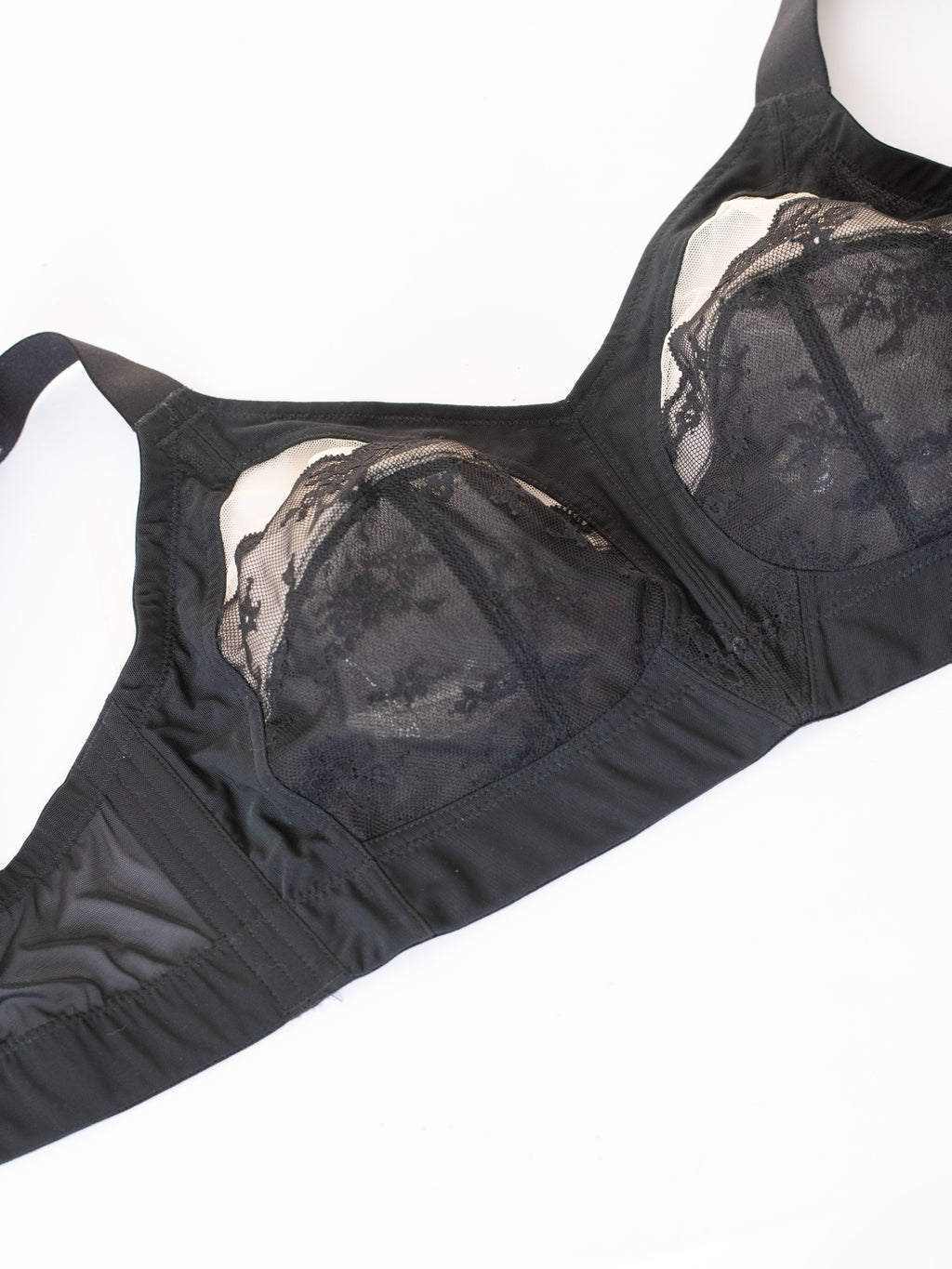 Soutien-gorge grande taille — Dentelle doublée ton chair