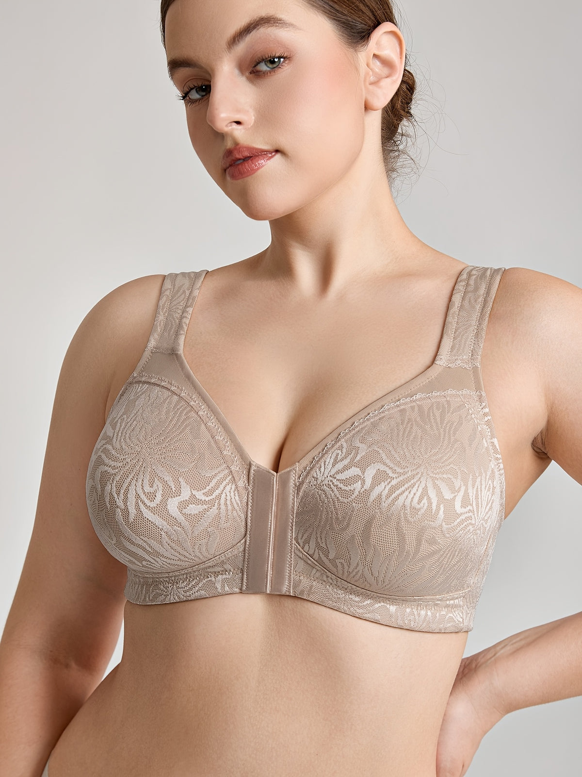 Soutien-gorge grande taille — Jacquard floral, boucle devant