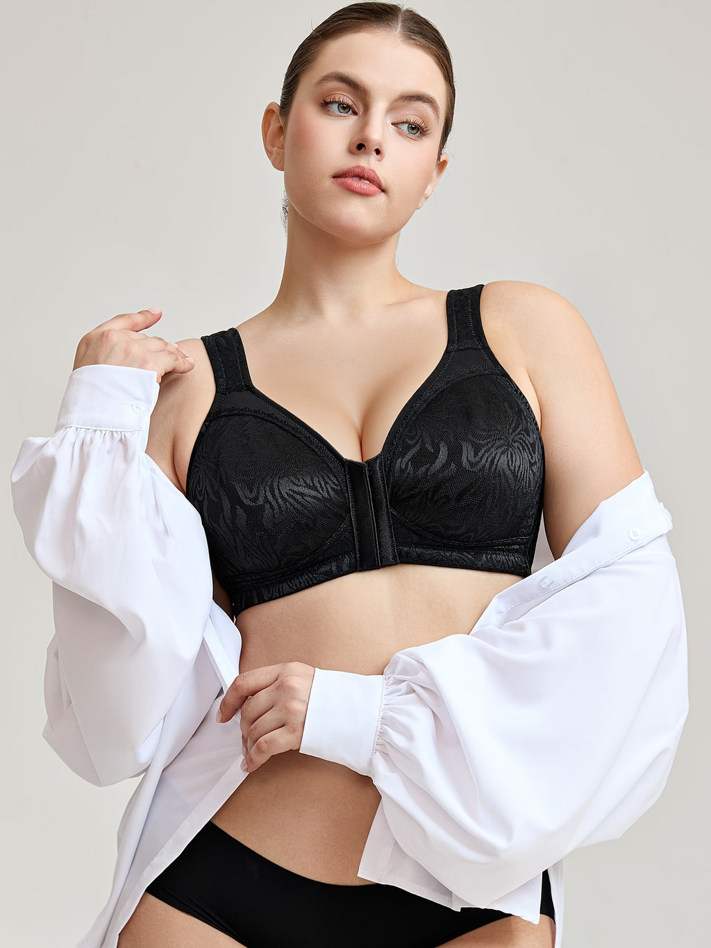 Soutien-gorge grande taille — Jacquard floral, boucle devant