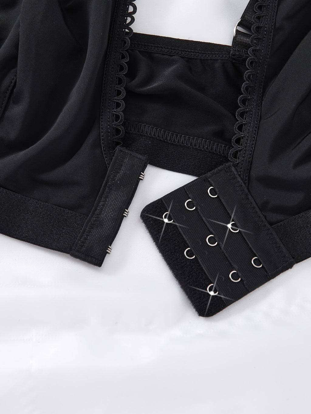Soutien-gorge grande taille — Noir lisse à bord festonné