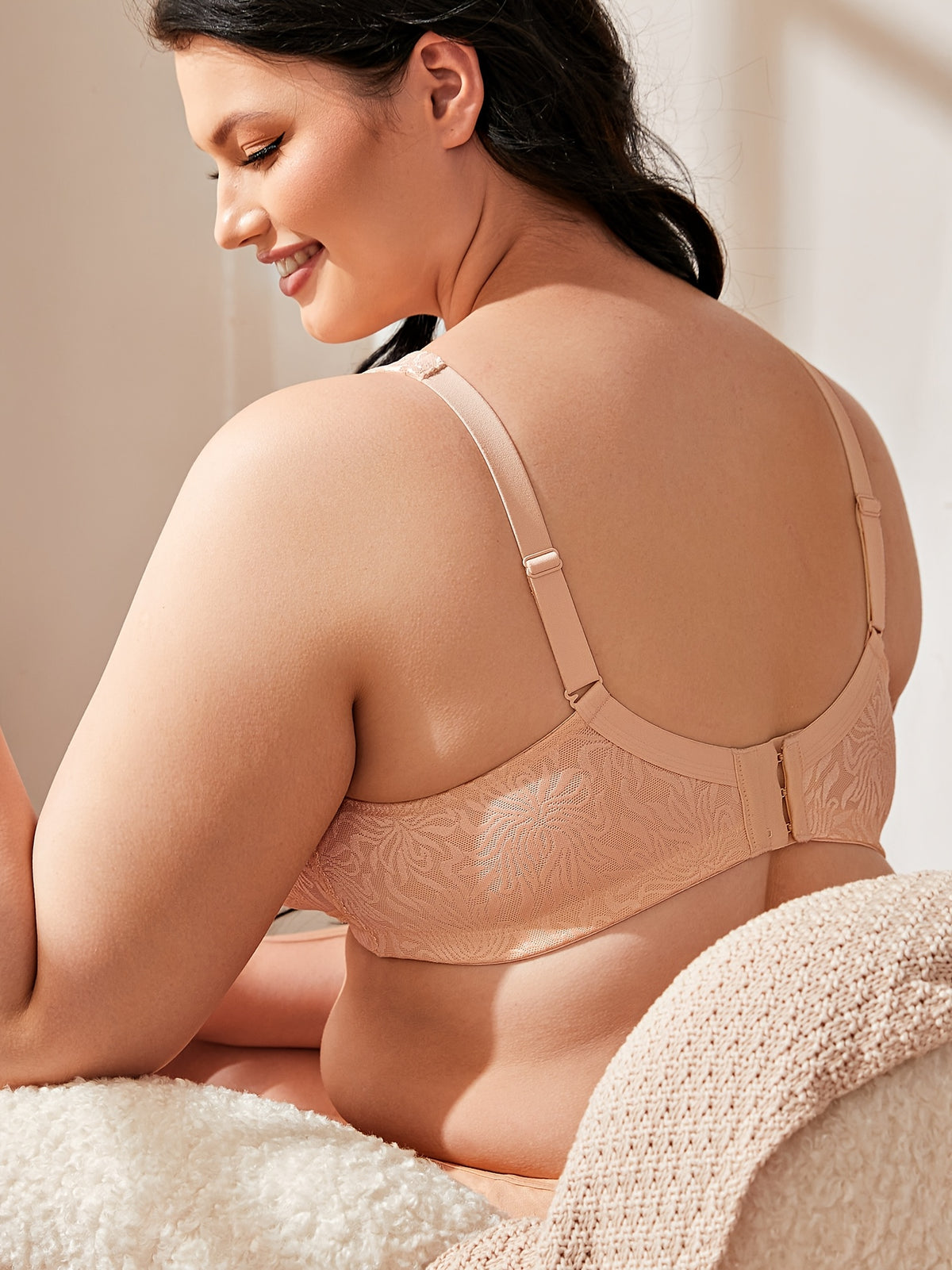 Soutien-gorge grande taille — Jacquard réducteur, 38 tailles