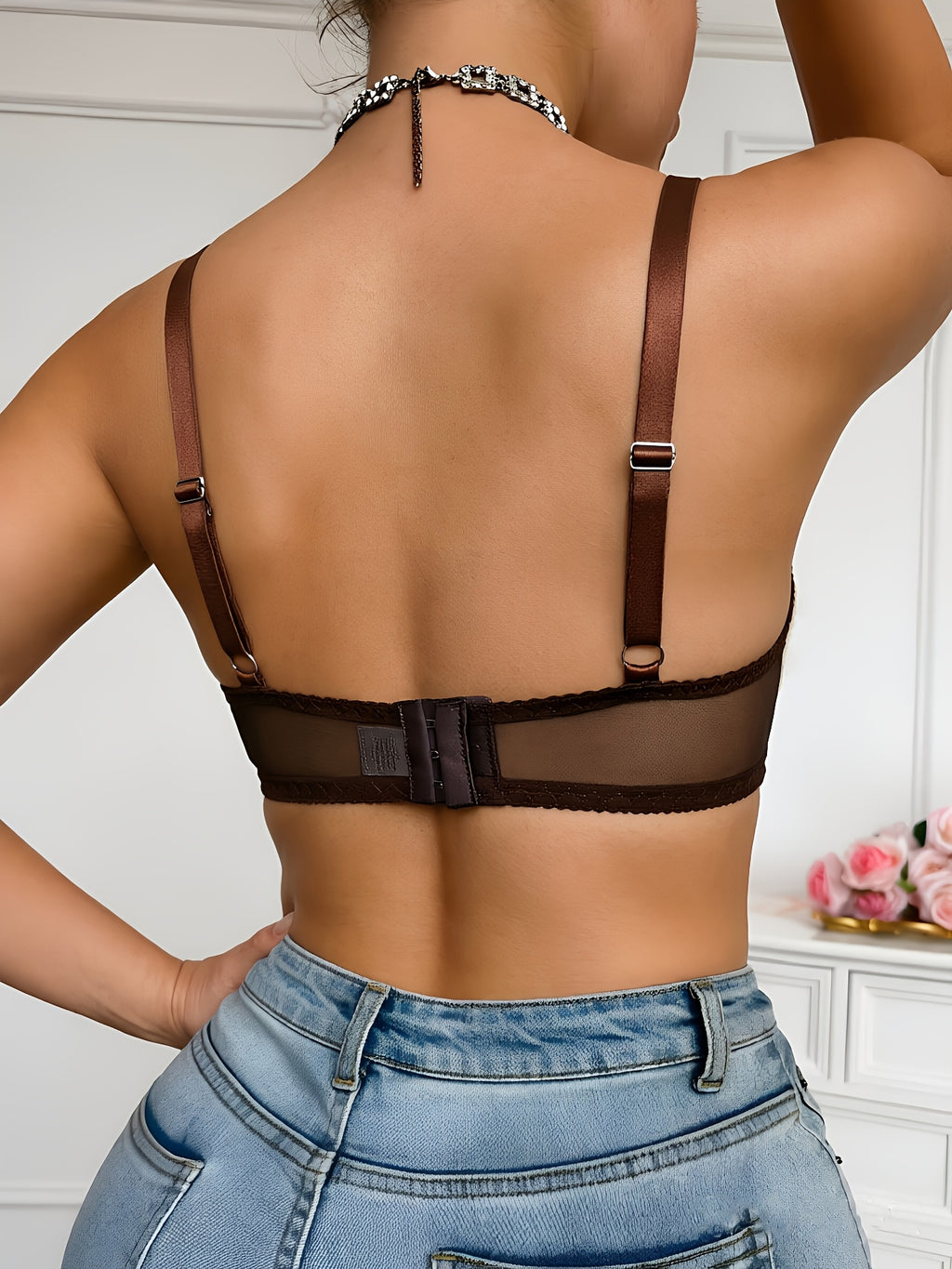Soutien-gorge minimiseur grande taille — Roses brodées ton sur ton