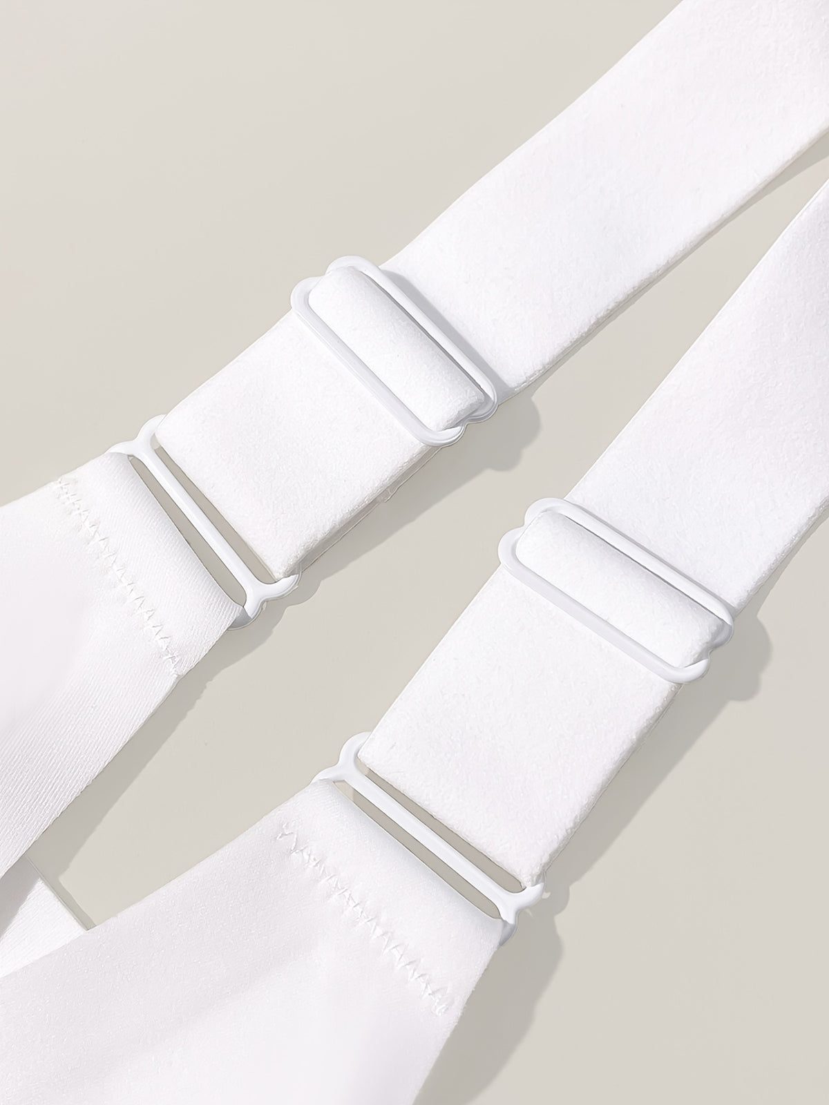 Soutien-gorge sans armature grande taille, dos échancré en U