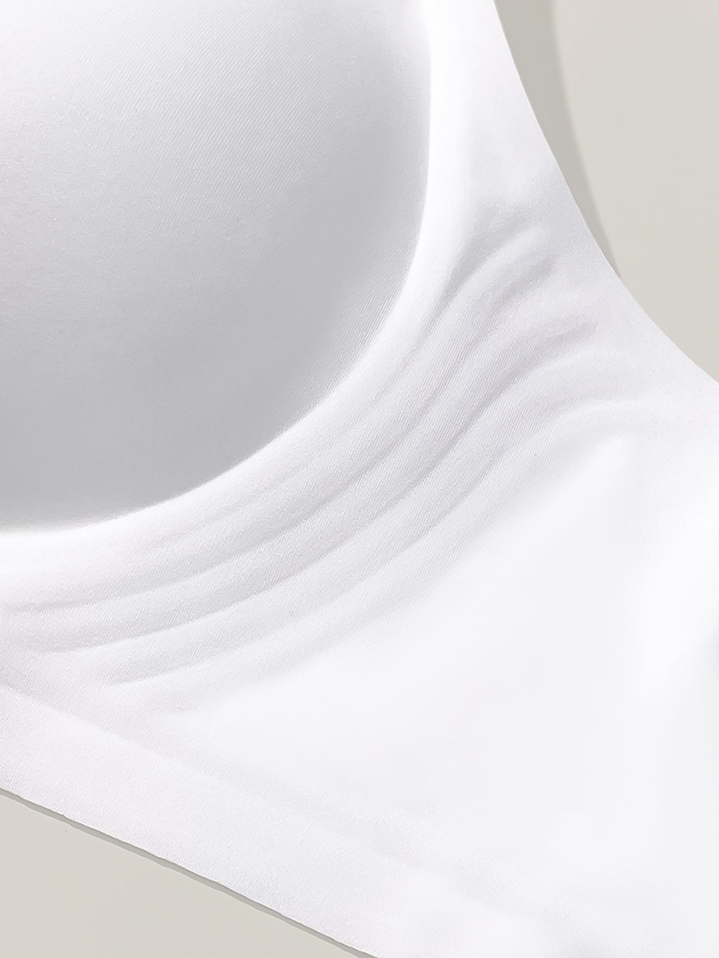 Soutien-gorge sans armature grande taille, dos échancré en U