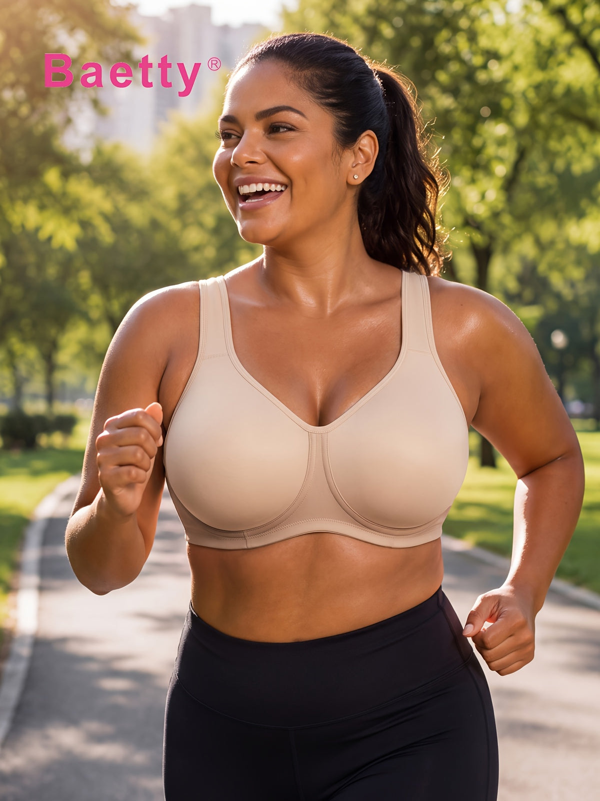 Soutien-gorge de sport grande taille — Deux bonnets cerclés