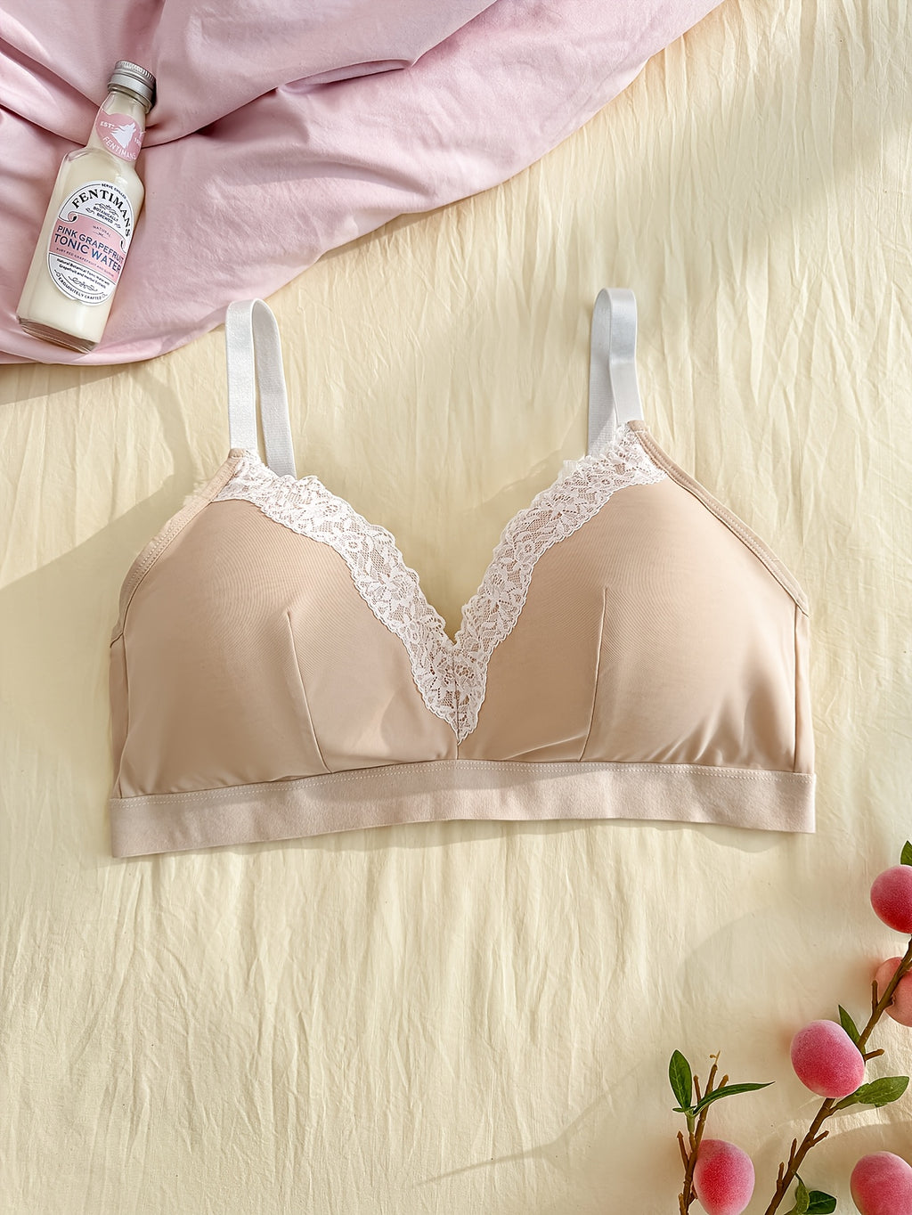 Soutien-gorge grande taille — Triangle beige, dentelle festonnée
