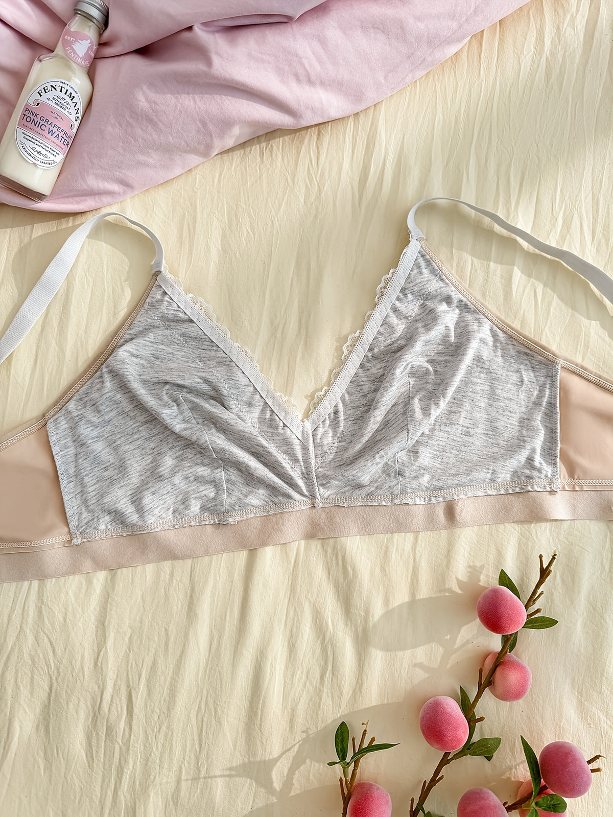 Soutien-gorge grande taille — Triangle beige, dentelle festonnée