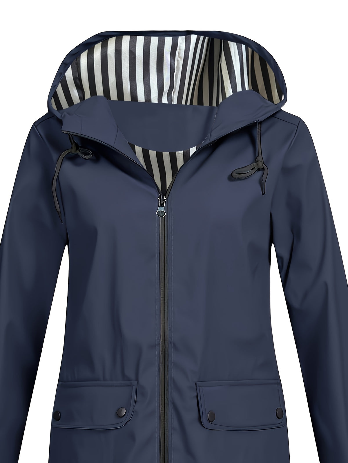 Veste grande taille, capuche, poches plaquées, esprit décontracté, gros plan
