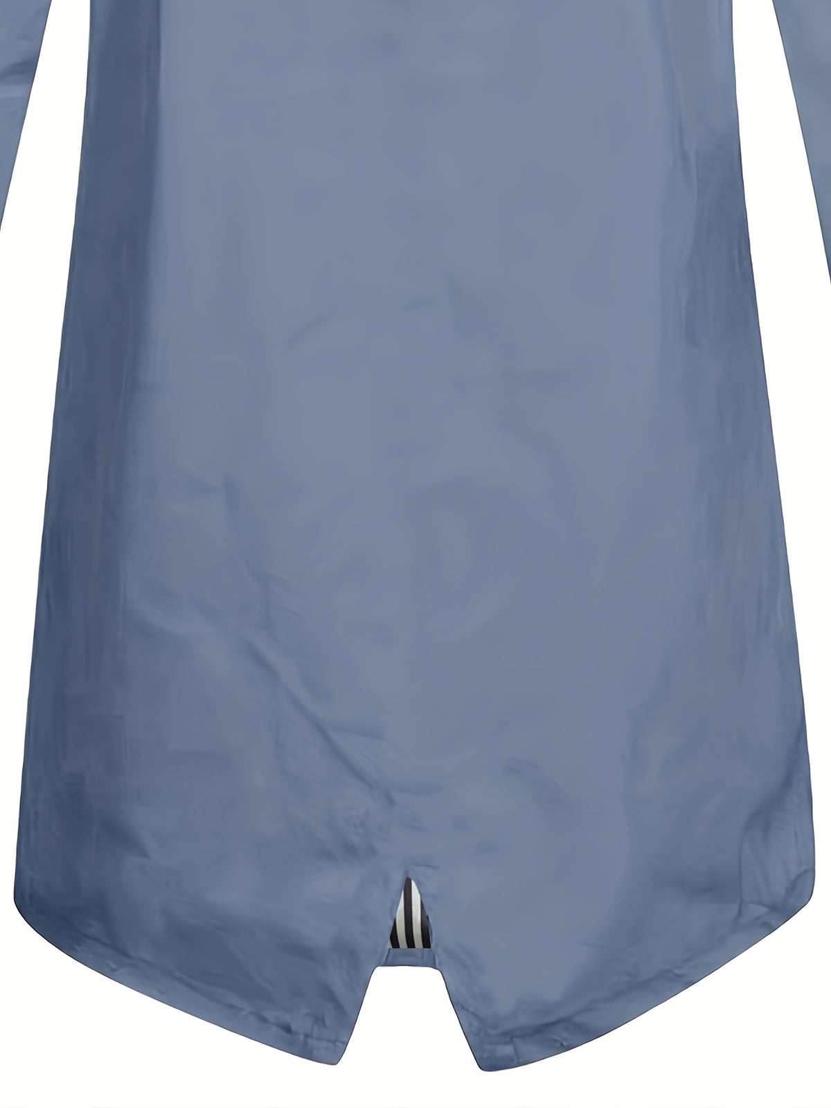 Veste grande taille, capuche, poches plaquées, esprit décontracté, porté de face